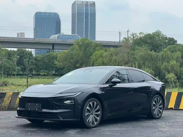 Фотография автомобиля — Toyota BoZhi 7