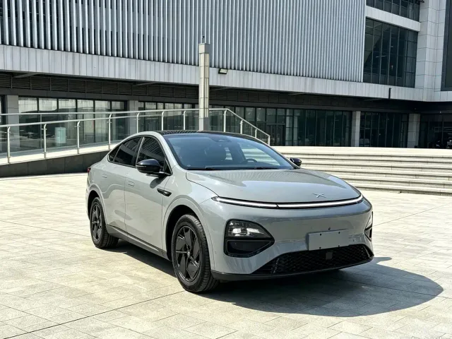 Xpeng G6 — Фото автомобиля 2