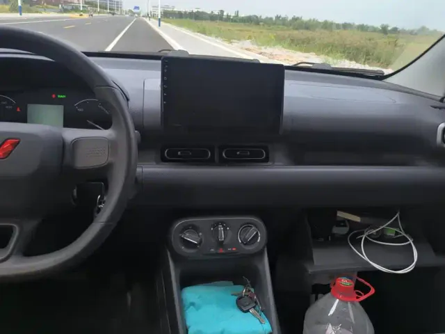 Wuling Motors Wuling Hongguang New Energy 2024 Model Pure Electric 300KM Utility Version — Фото автомобиля 13
