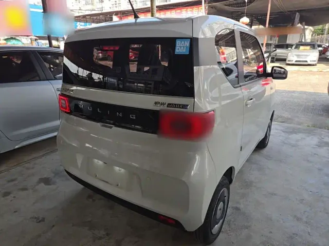Wuling Hongguang Mini EV — Фото автомобиля 6