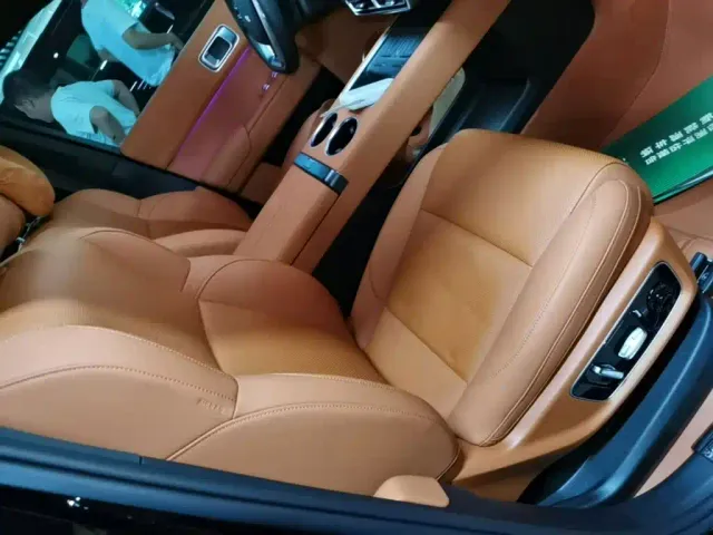 Li Auto L9 — Фото автомобиля 24