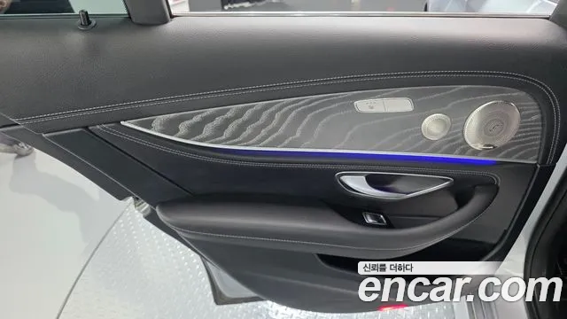 Mercedes-Benz E-Class W213 — Фото автомобиля 14