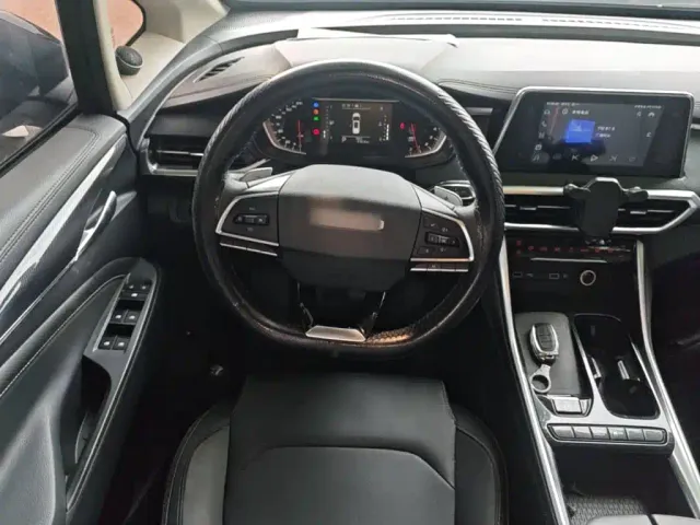 Maxus G50 — Фото автомобиля 10