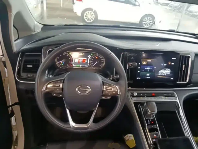 GAC Trumpchi M8 — Фото автомобиля 10