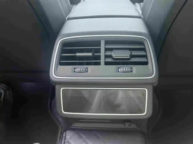 Audi A7L — Фото автомобиля 11