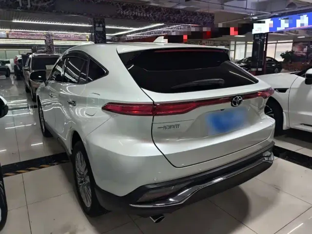 Toyota Harrier — Фото автомобиля 22