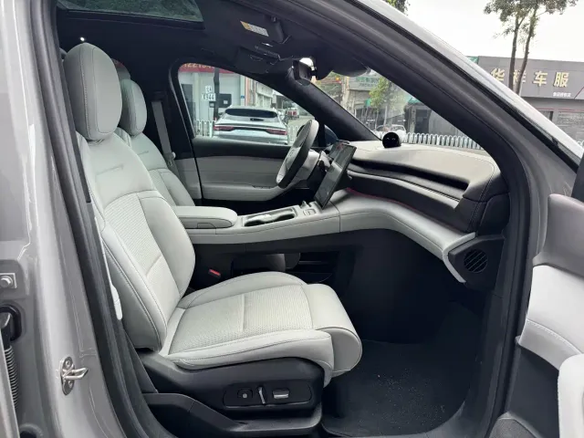 NIO NIO ES6 2024 75kWh — Фото автомобиля 10