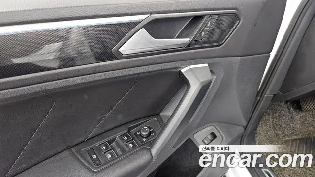 Volkswagen Tiguan Tiguan 2 поколение 2.0 TDI 4Motion Premium — Фото автомобиля 28
