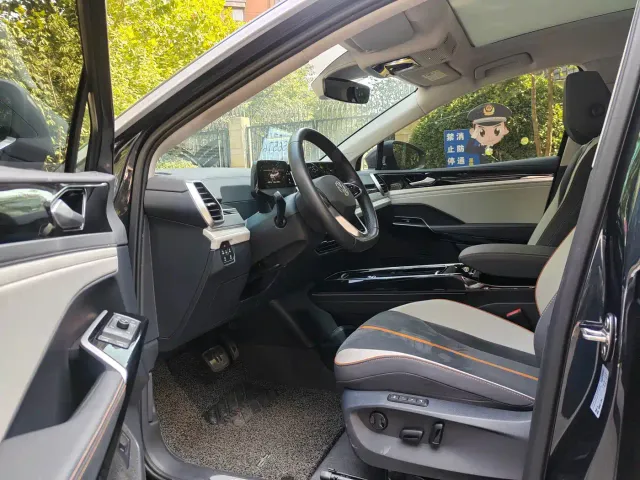Volkswagen ID.6 Crozz — Фото автомобиля 4