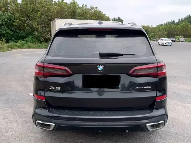 BMW X5 — Фото автомобиля 9