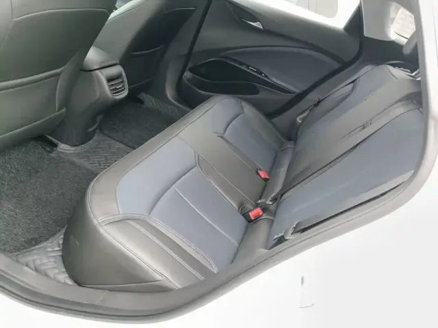 Buick Velite 6 — Фото автомобиля 12