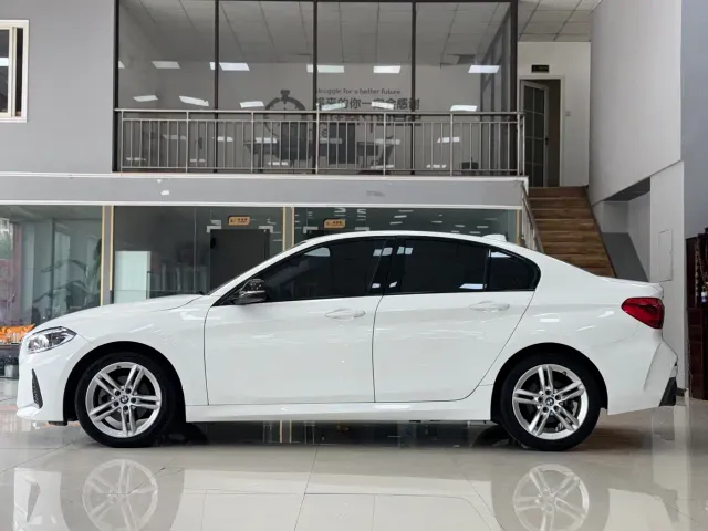 BMW 1 Series — Фото автомобиля 3