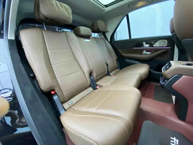 Mercedes-Benz GLE-Class — Фото автомобиля 30
