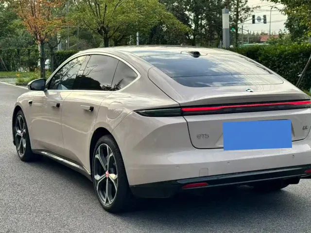 Nio ET5 — Фото автомобиля 7