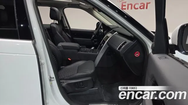 Land Rover Discovery — Фото автомобиля 11