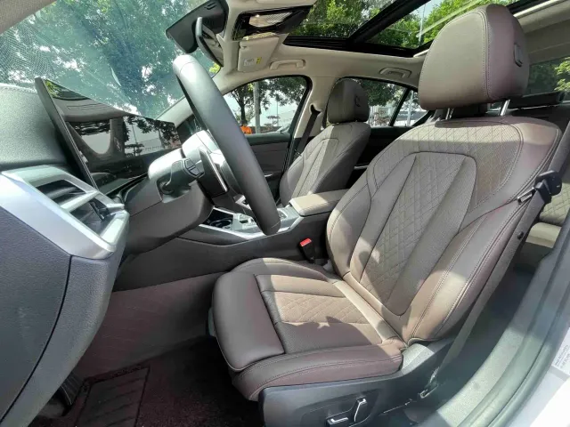 BMW 3 Series — Фото автомобиля 11
