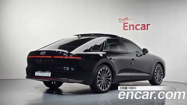Hyundai Grandeur — Фото автомобиля 2