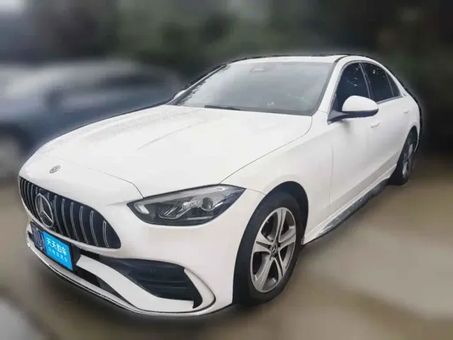 Фотография автомобиля — Mercedes-Benz C-Class