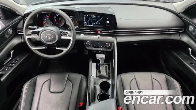 Hyundai Avante CN7 — Фото автомобиля 10