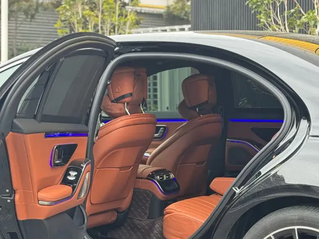 Mercedes-Benz S-Class — Фото автомобиля 10