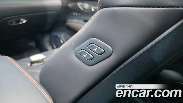 Genesis GV70 2.5T Бензин AWD — Фото автомобиля 25