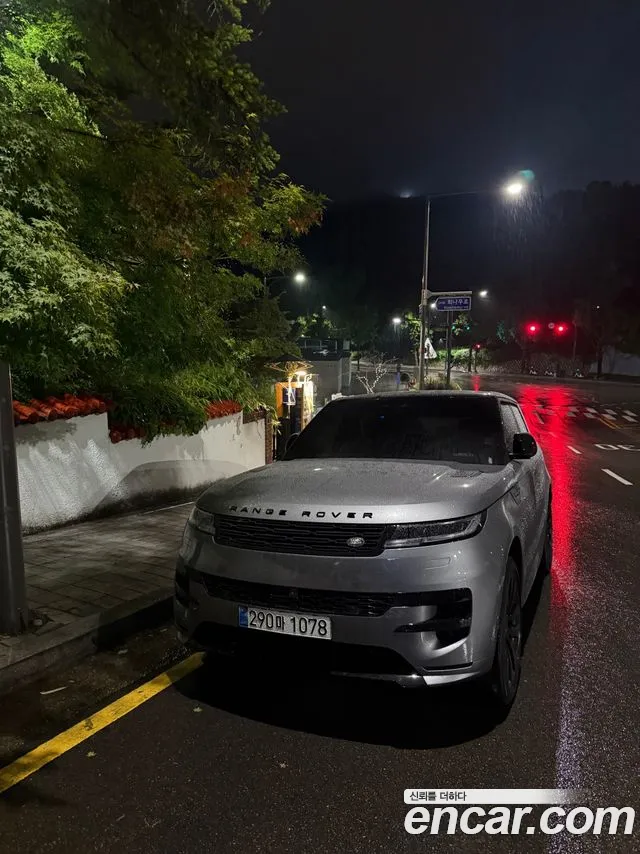 Land Rover Range Rover Sport — Фото автомобиля 14