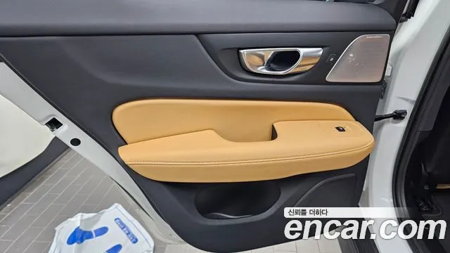 Вольво V60 V60 Cross Country 2 поколение B5 Ultimate AWD — Фото автомобиля 22