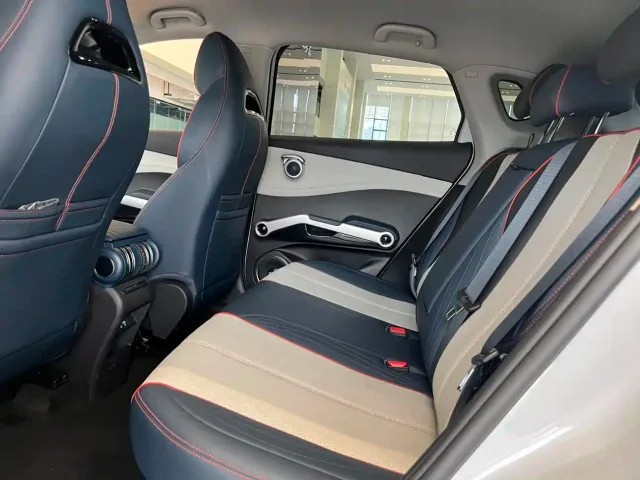 BYD Yuan PLUS — Фото автомобиля 15
