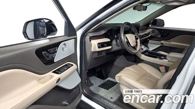 Lincoln Aviator 2nd Gen — Фото автомобиля 15
