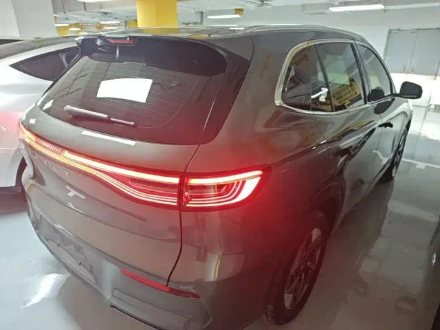 Geely Galaxy E5 — Фото автомобиля 6