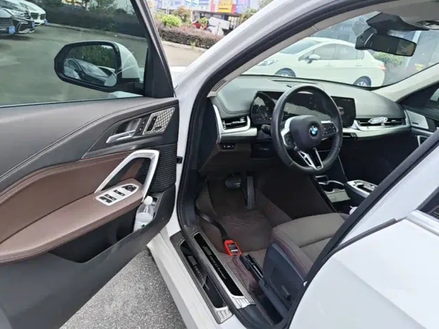 BMW X1 — Фото автомобиля 15