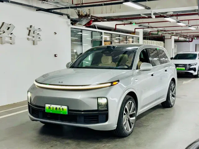 Фотография автомобиля — Li Auto L9