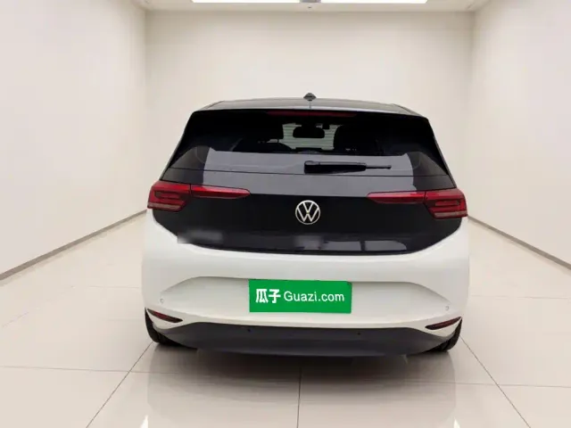 Volkswagen ID.3 — Фото автомобиля 5
