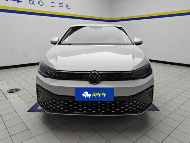 Volkswagen Lavida — Фото автомобиля 2