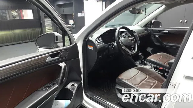 Volkswagen Tiguan — Фото автомобиля 10