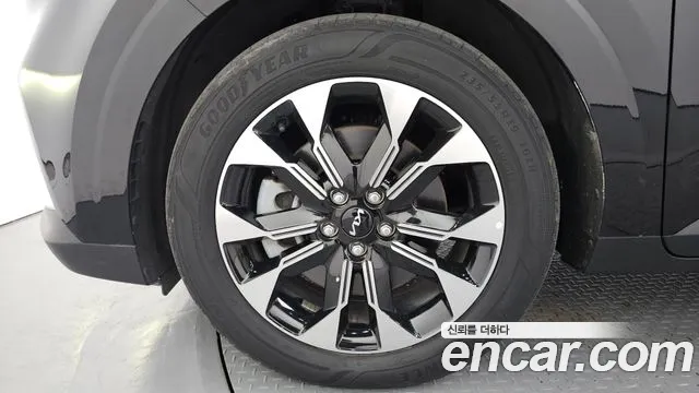 Kia Carnival 4th Gen — Фото автомобиля 5