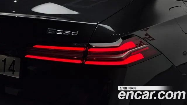 BMW 5 Series — Фото автомобиля 8