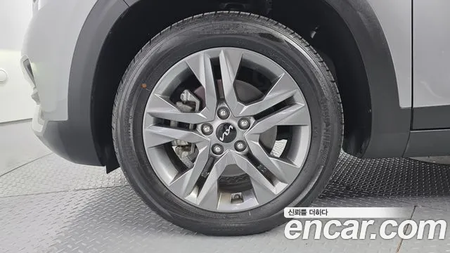 Kia Seltos — Фото автомобиля 5