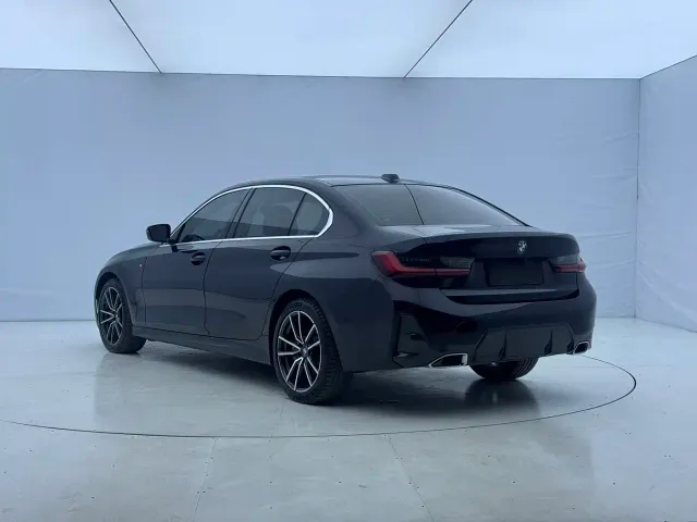 BMW 3 Series — Фото автомобиля 6