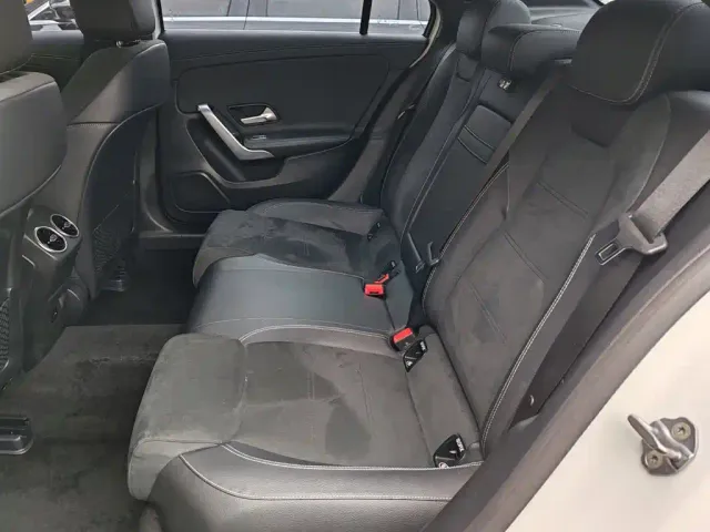 Mercedes-Benz A-Class — Фото автомобиля 12
