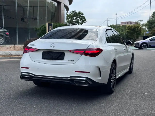 Mercedes-Benz C-Class — Фото автомобиля 15