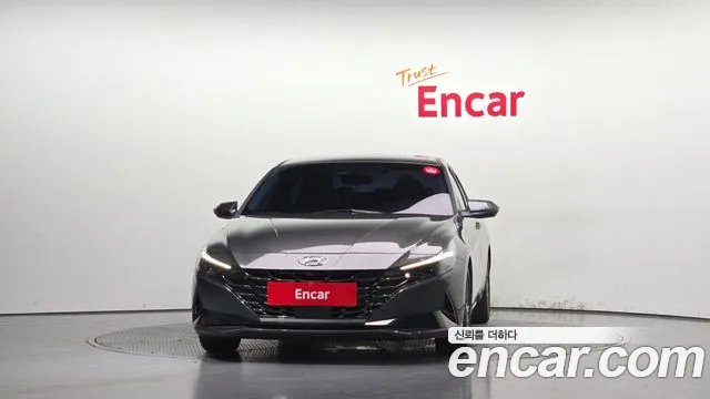Hyundai AVANTE Avante (CN7) — Фото автомобиля 3