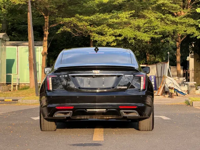 Cadillac CT5 — Фото автомобиля 6