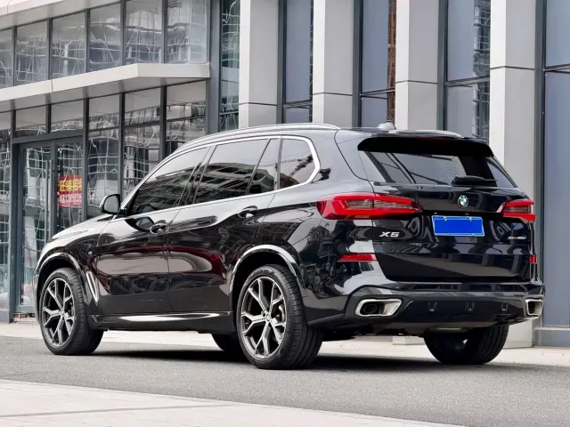 BMW X5 — Фото автомобиля 4