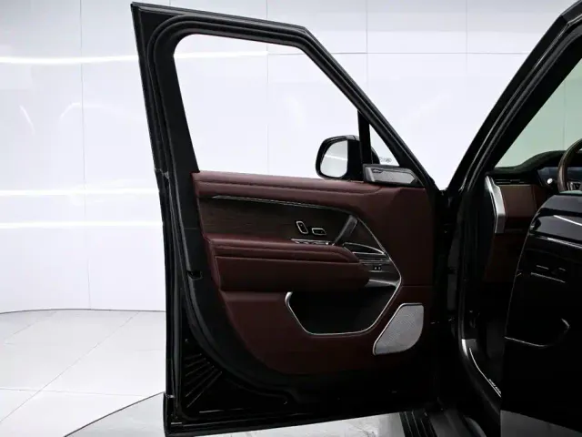 Land Rover Range Rover — Фото автомобиля 12