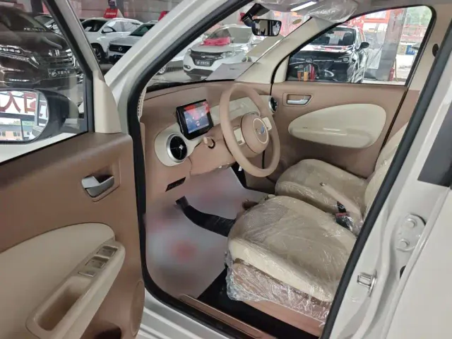 Wuling Hongguang Mini EV — Фото автомобиля 15