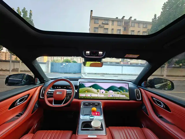 Geely Galaxy M9 — Фото автомобиля 12