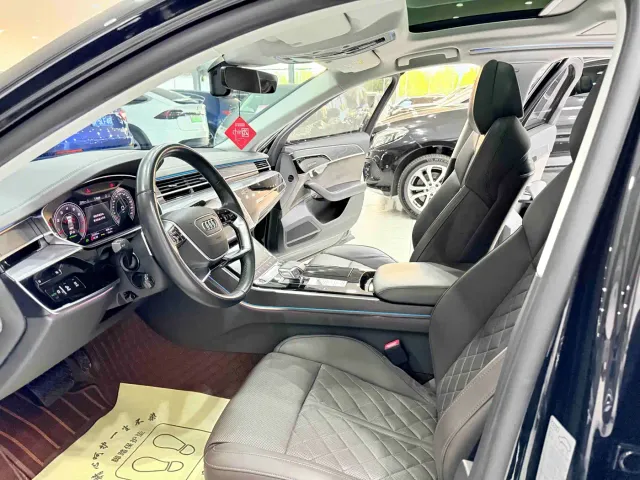 Audi A8 — Фото автомобиля 7