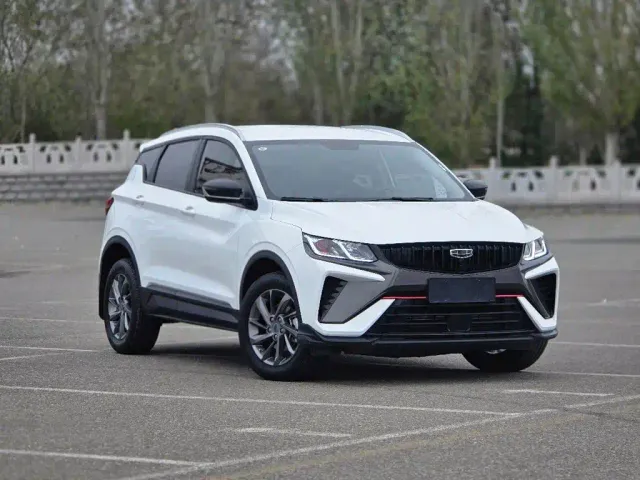 Geely Binyue — Фото автомобиля 3