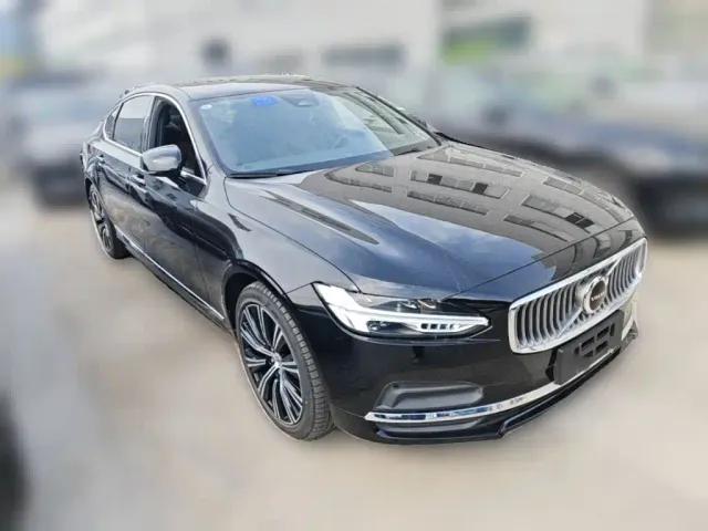 Volvo S90 — Фото автомобиля 5